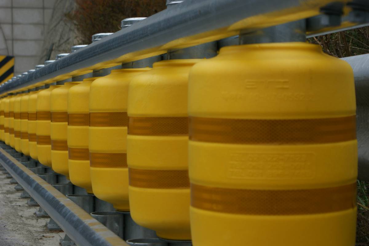 Korean guardrail safety barrier system on a roll to safety