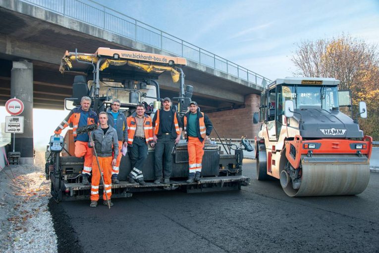 Concrete and asphalt from a single source as Wirtgen machines rehabilitate Germany's A5
