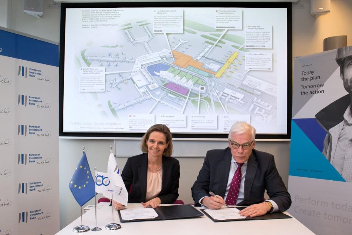 The European Investment Bank loans €175m for Schiphol Airport extension