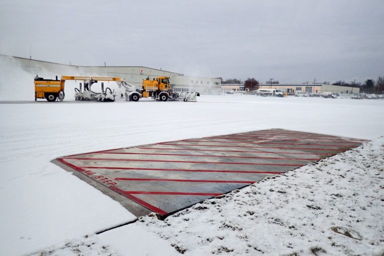 Iowa State engineers test heated pavement technology at Des Moines International Airport