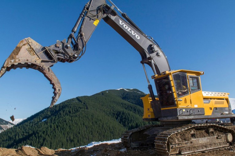 Custom-built Volvo excavators are helping drive a vital part of the New Zealand economy