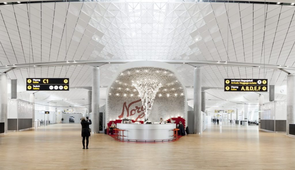 Snøhetta bar interior for Oslo Airport, Norway. Photo by Ketil Jacobsen