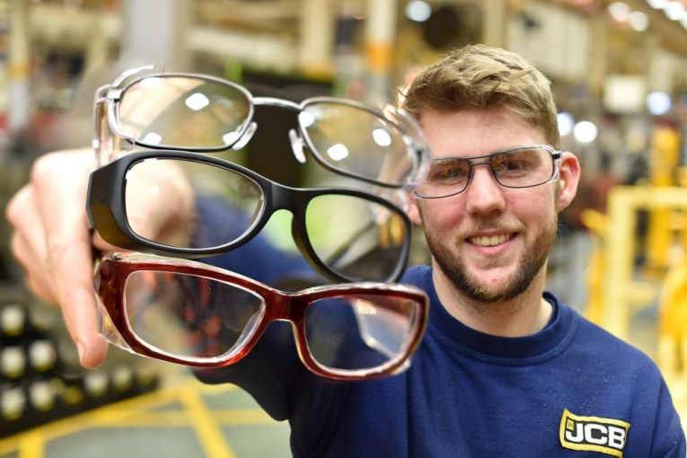 JCB set sights on new markets with prescription safety glasses thanks to Specsavers