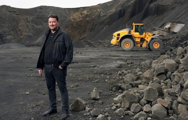 Volvo helps the iceman conquer the volcano