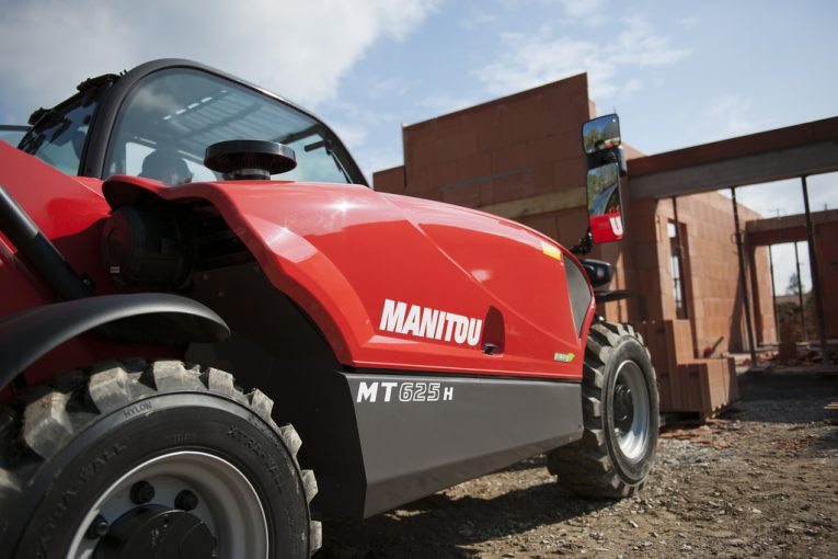 Manitou Group presents its new backhoe loader at the first edition of Intermat Asean