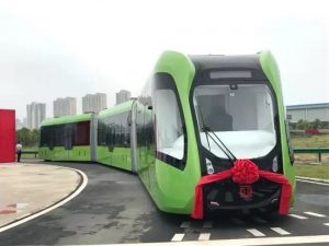 First railless train unveiled in Zhuzhou, China