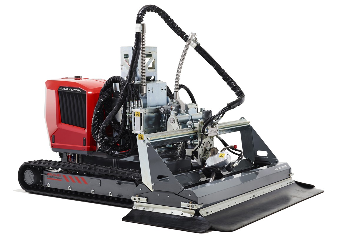 Aquajet introduces the powerful Aqua Cutter 710V robot for heavy-duty hydro-demolition