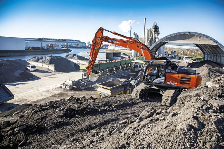 Hitachi excavators deliver quality and reliability to German asphalt recycling contractor