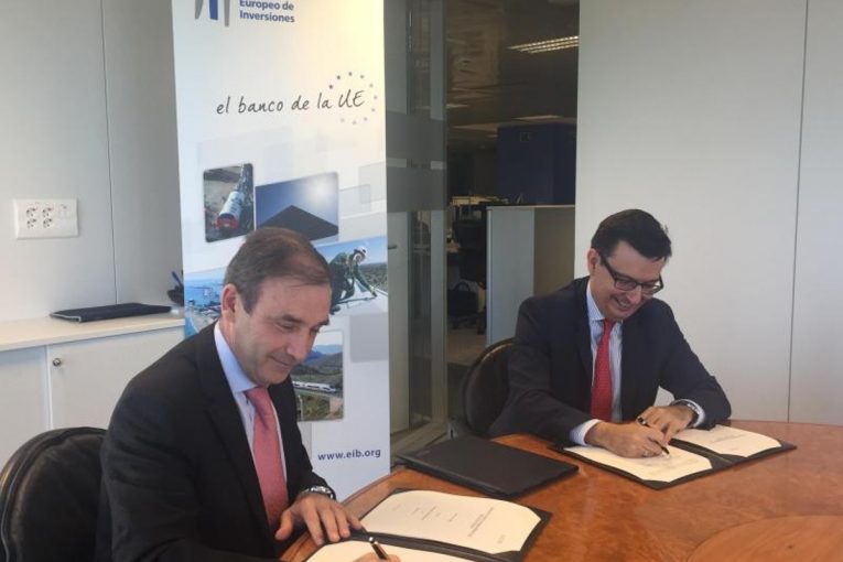 European Investment Bank signs €80m loan to finance research into environmentally friendly refuse lorries