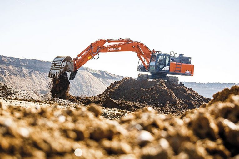  Czech quarry maximises performance with new Hitachi ZX490LCH-6 excavators