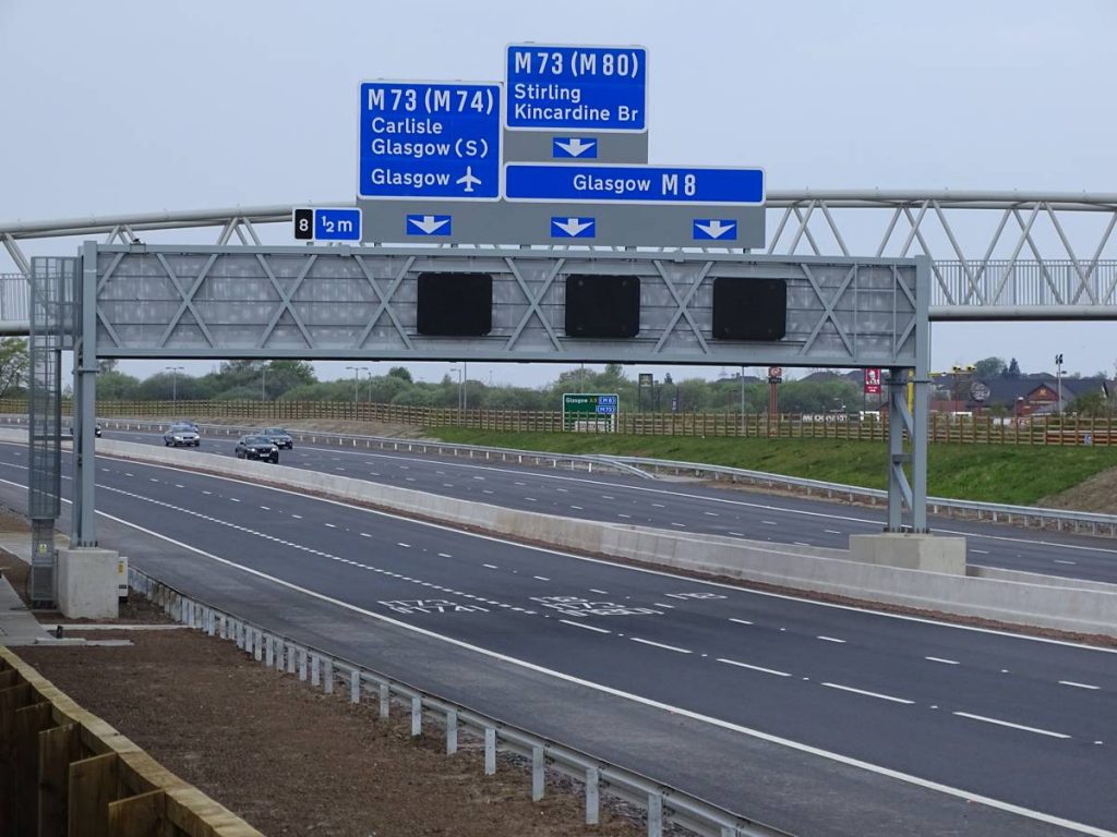 New M8 Gantry - Photo by Glen Wallace