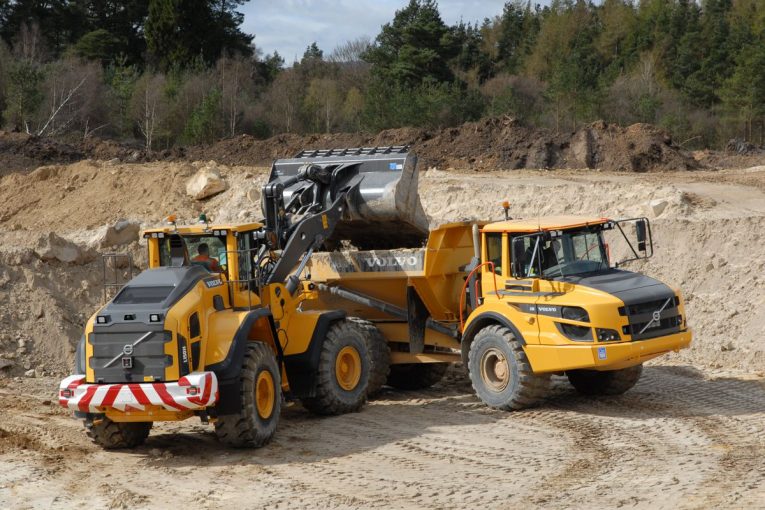 New Volvo loading shovel lands on familiar territory at Scottish Bogside