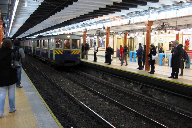 IDB funds General San Martin metropolitan area railway line US$400m improvements in Argentina