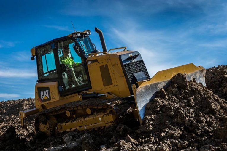 New Cat D6K fuel efficient dozer even more productive with GRADE Technology