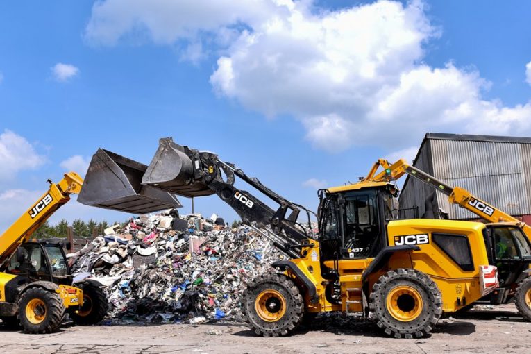 Northern Ireland’s leading waste management company keeps productive with expanding JCB Fleet