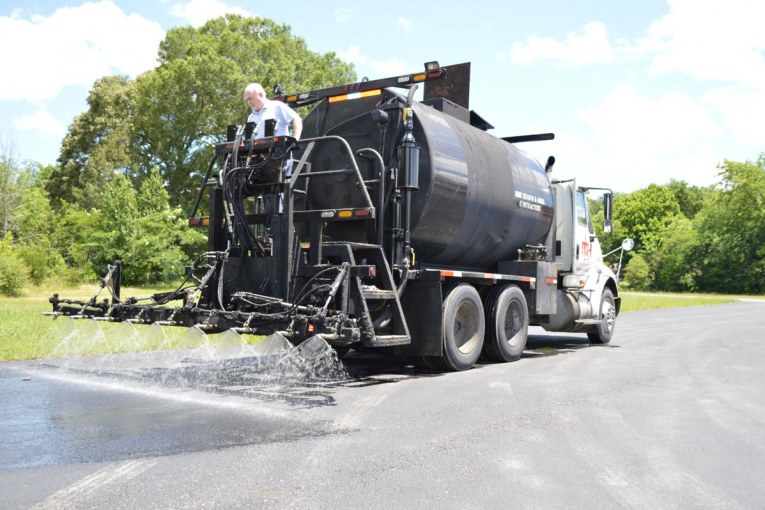 Neal introduces generation IV Sealcoating Pumps for asphalt trucks