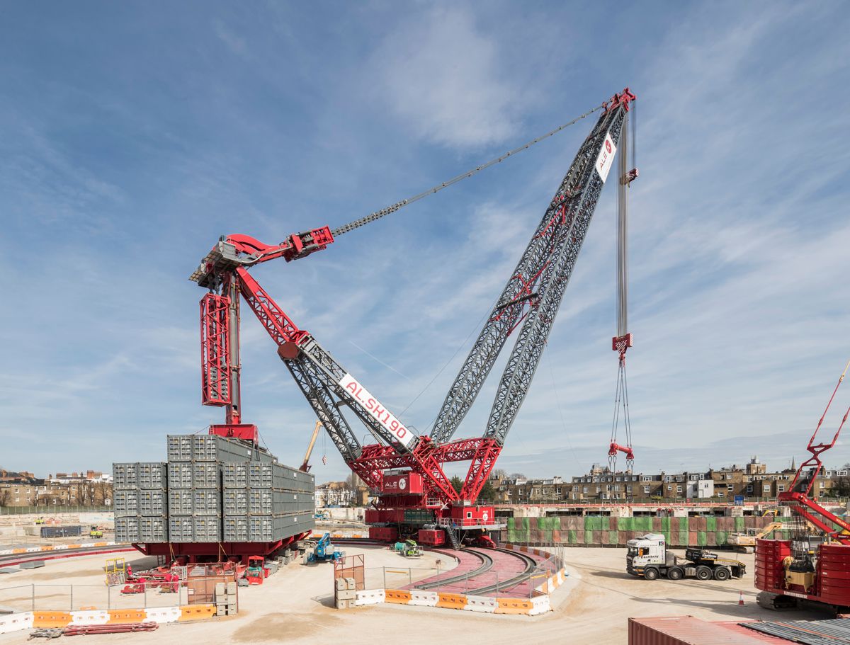 ALE’s largest and smallest cranes operate in London at the same time