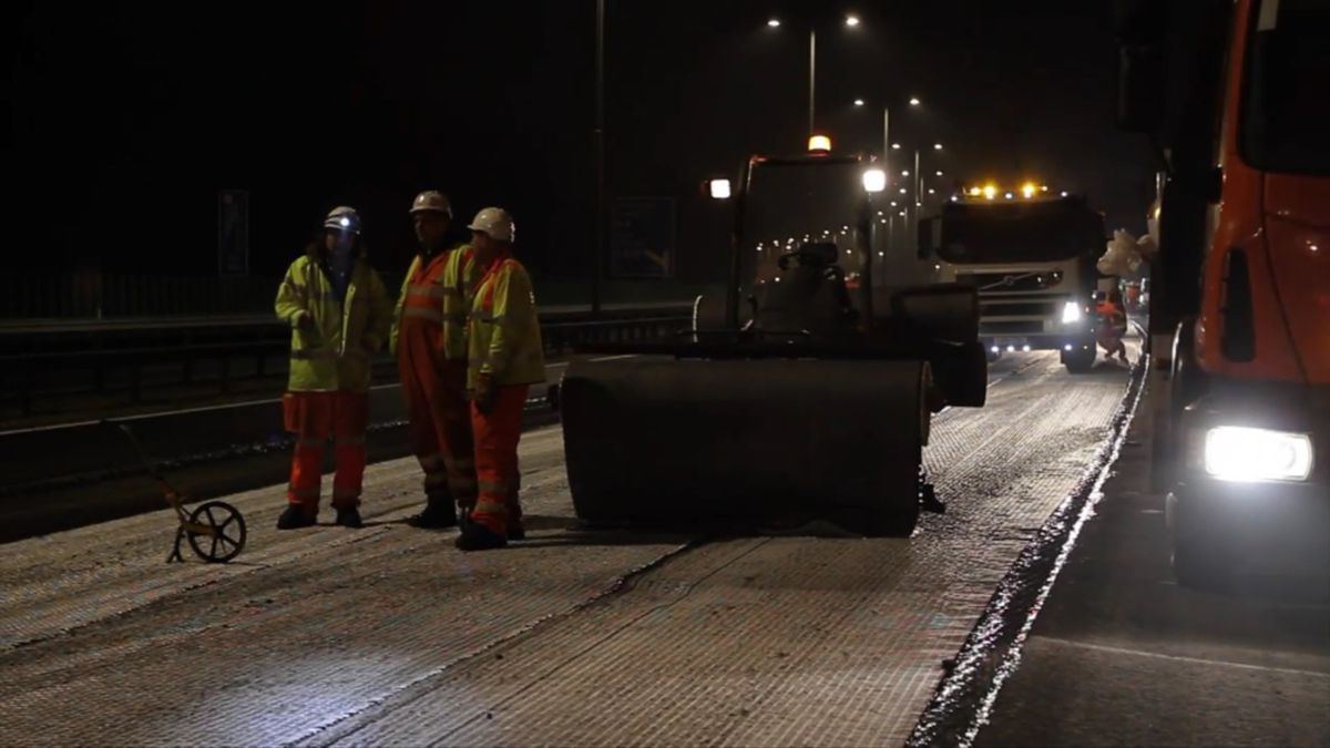 Stress absorbing membrane delivers a stronger, safer and more reliable motorway
