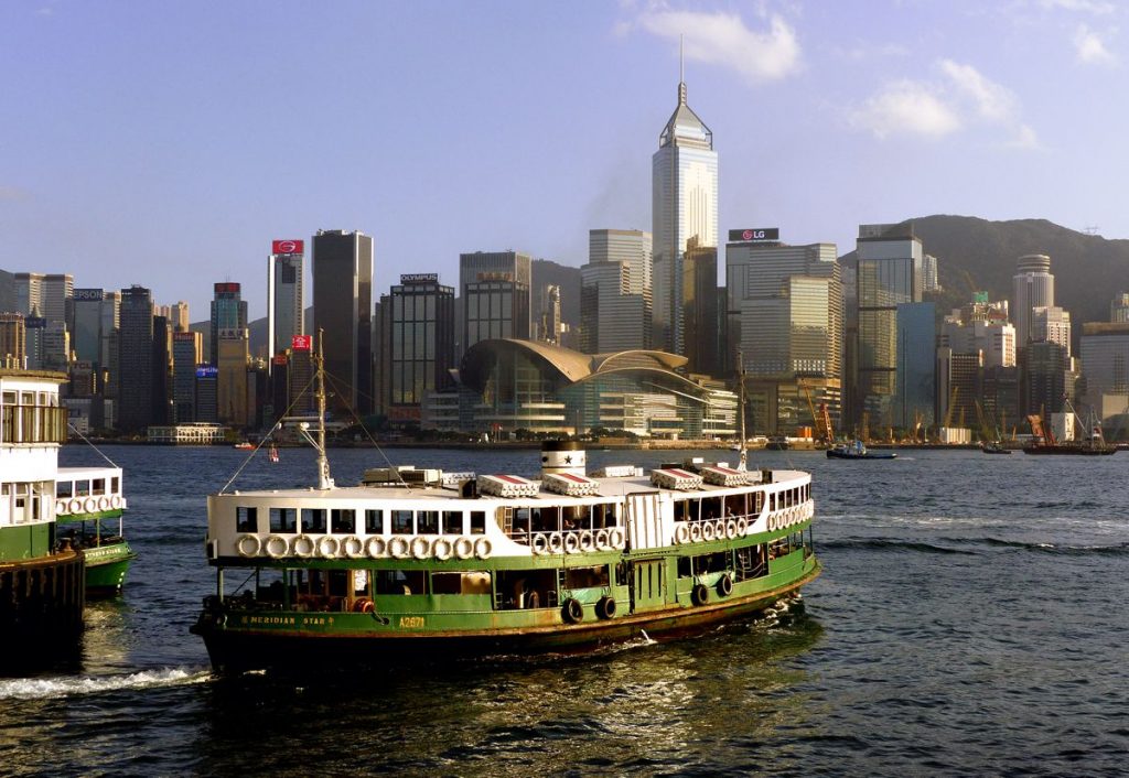 Hong Kong Victoria Harbour - Photo by Bernard Spragg