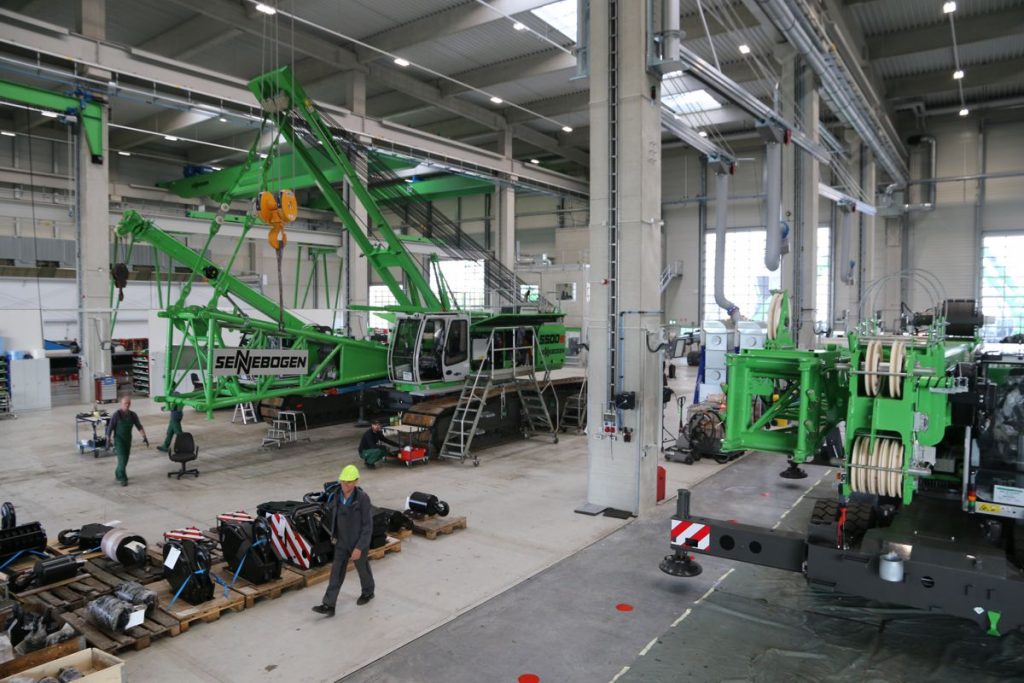 SENNEBOGEN Manufacturing Finish Hall