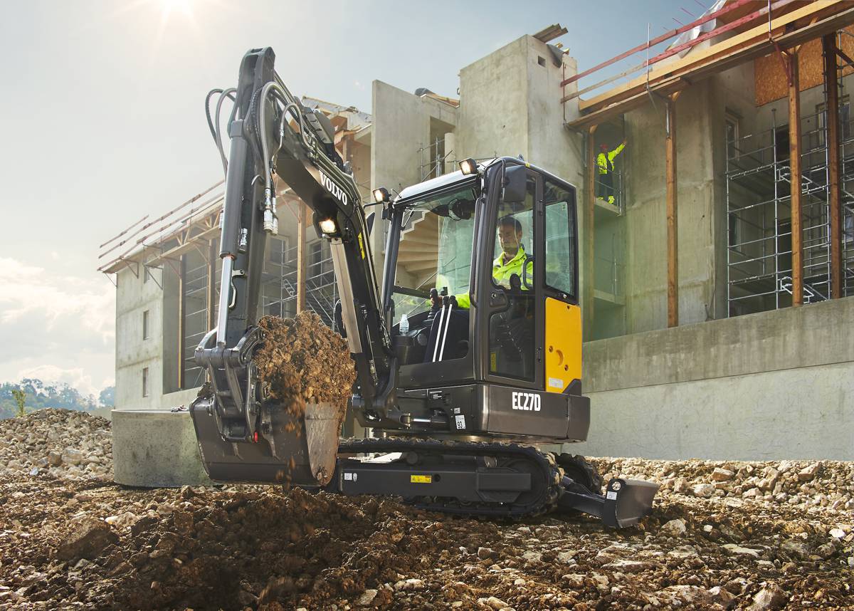 Volvo introduces EC27D Compact Excavator in USA at ICUEE 2017