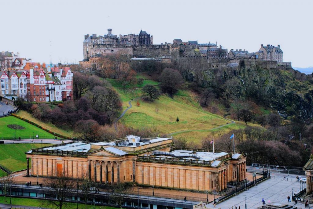 Edinburgh Castle - Photo by Richard Szwejkowski