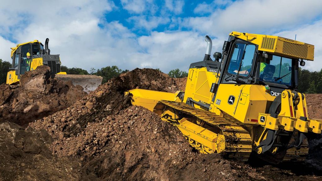 John Deere adds SmartGrade to 650K Crawler Dozer and expands track options