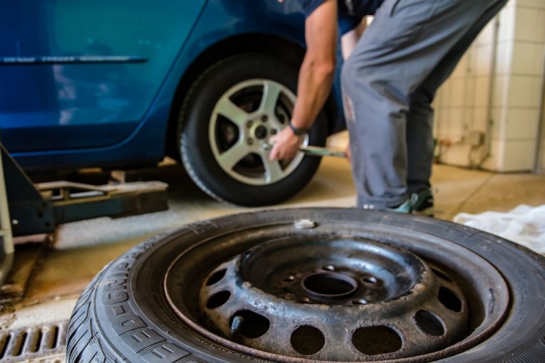 Tyre safety blitz for UK as Highways England works to drive down incidents