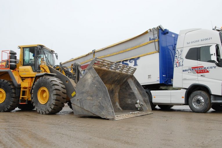 Volvo loading shovels at Britaniacrest Recycling increase productivity