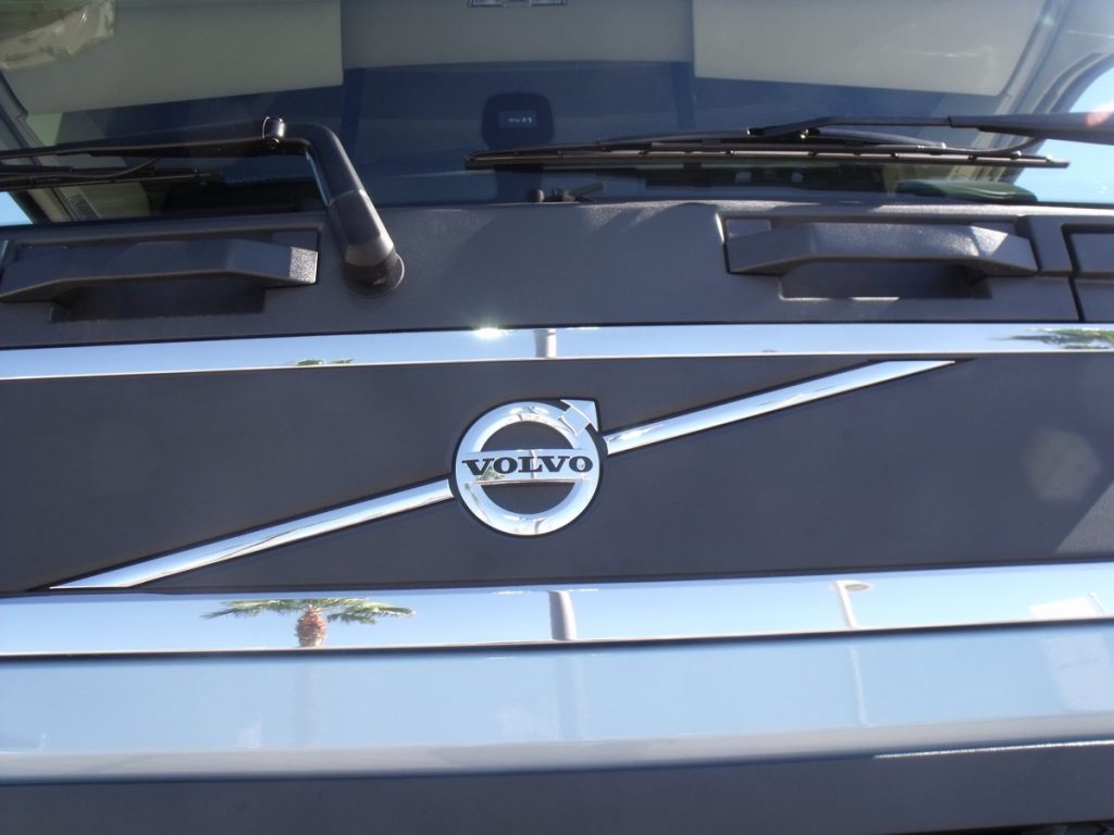 Volvo Trucks unveils new innovative transport solution to drive safety and productivity