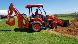 One of the key drivers in 2Hire opting for the Kubota L45 was its compact size that allows it to be operated in smaller areas, especially inside buildings