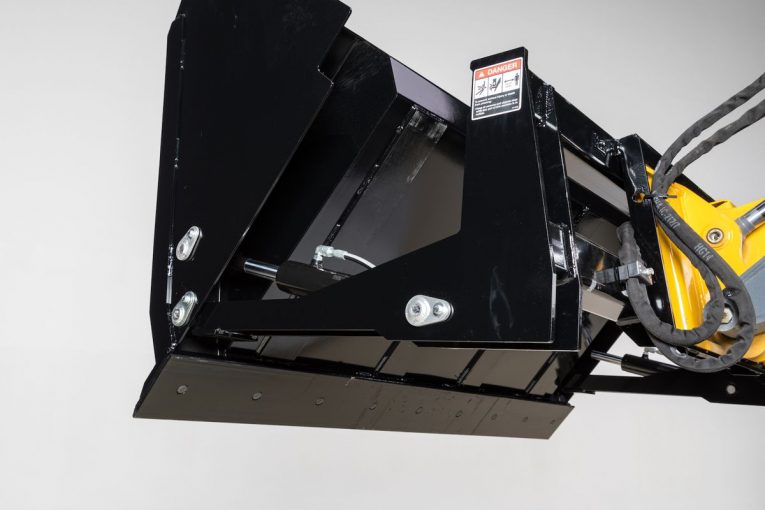 John Deere new roll-out bucket helps operators reach new heights