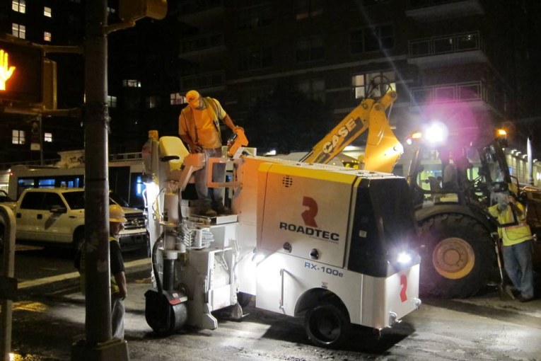 Roadtec compact milling machines - manoeuvrable, flexible and versatile