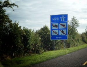 Irish Motorway Sign - Photo by Bine Rodenberger