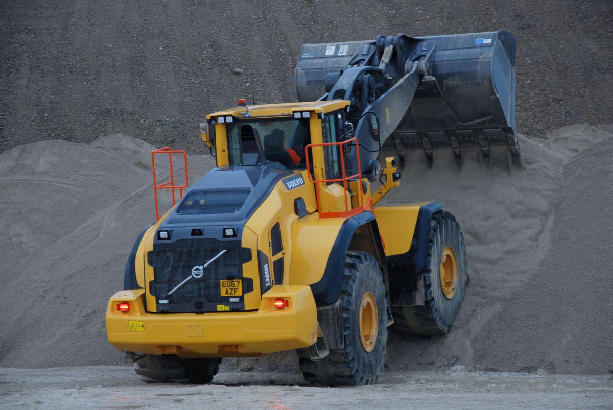 Lightwater Quarries upgrades to Volvo L260H
