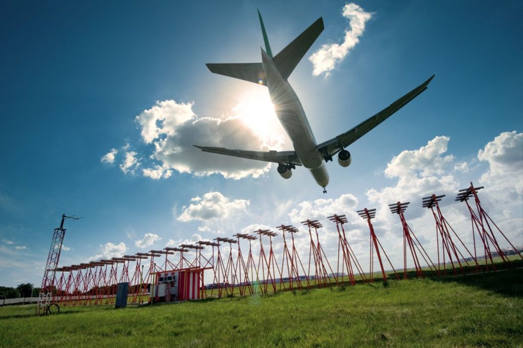 Heathrow pushes airlines to use cleaner, quieter aircraft
