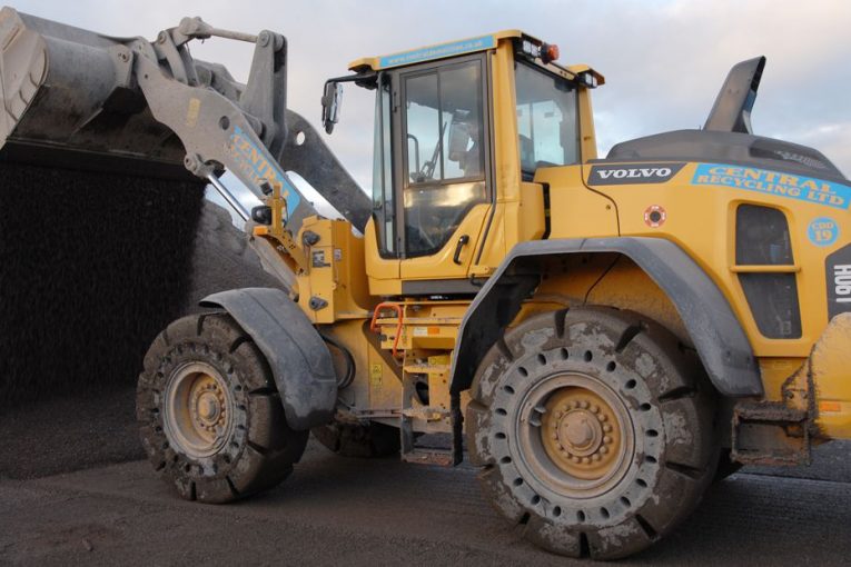 Only the best loading shovel for Central Demolition
