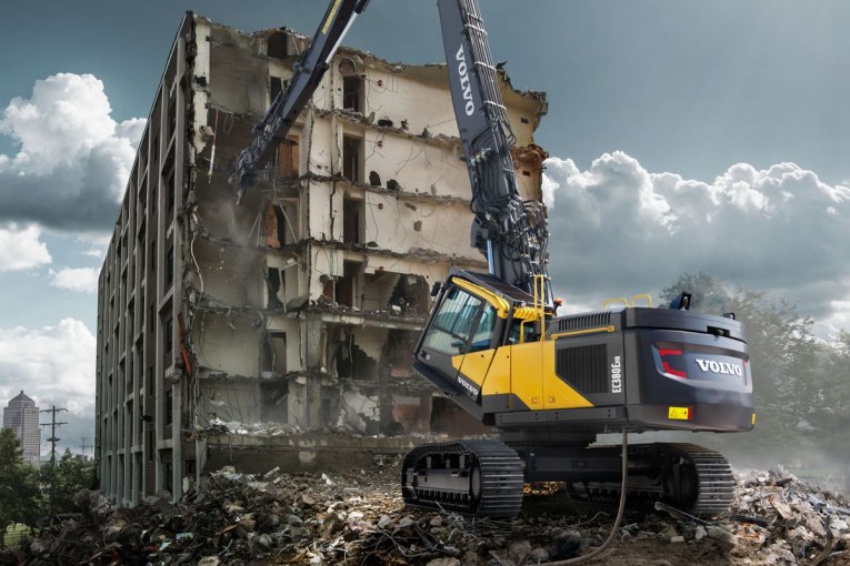 Volvo extends lifetime warranty to cover demolition and wheeled excavators