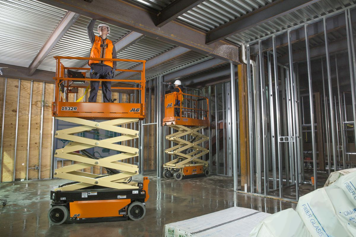 JLG smart technology makes their Scissor Lifts stand out