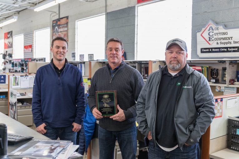 Minnich Manufacturing announces their Top Dealers of 2017