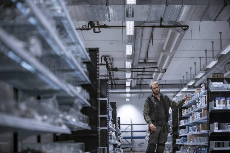 Philips Lighting's new innovations make switching to LED lighting even easier