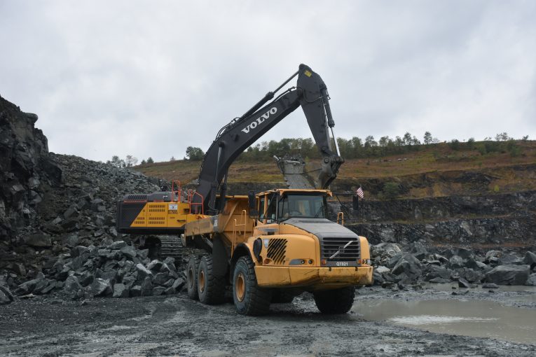 Quarry saves costs and fuel with downhill hauling