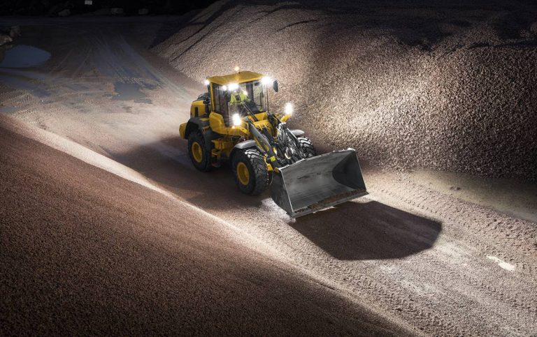 Volvo debuts updated L90H wheel loader at World of Asphalt 2018