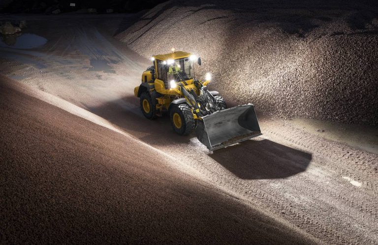 Volvo debuts updated L90H wheel loader at World of Asphalt 2018