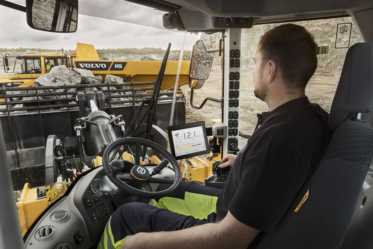 Volvo Assist and Co-Pilot in-cab display unveiled at Intermat 2018