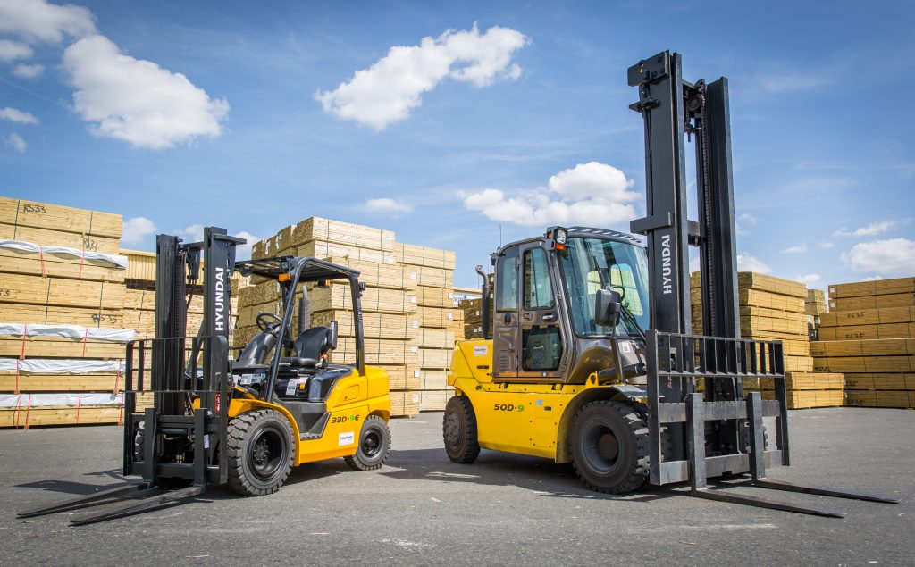 Shipping company Scotline gets a lift with 20 new Hyundai Forklifts