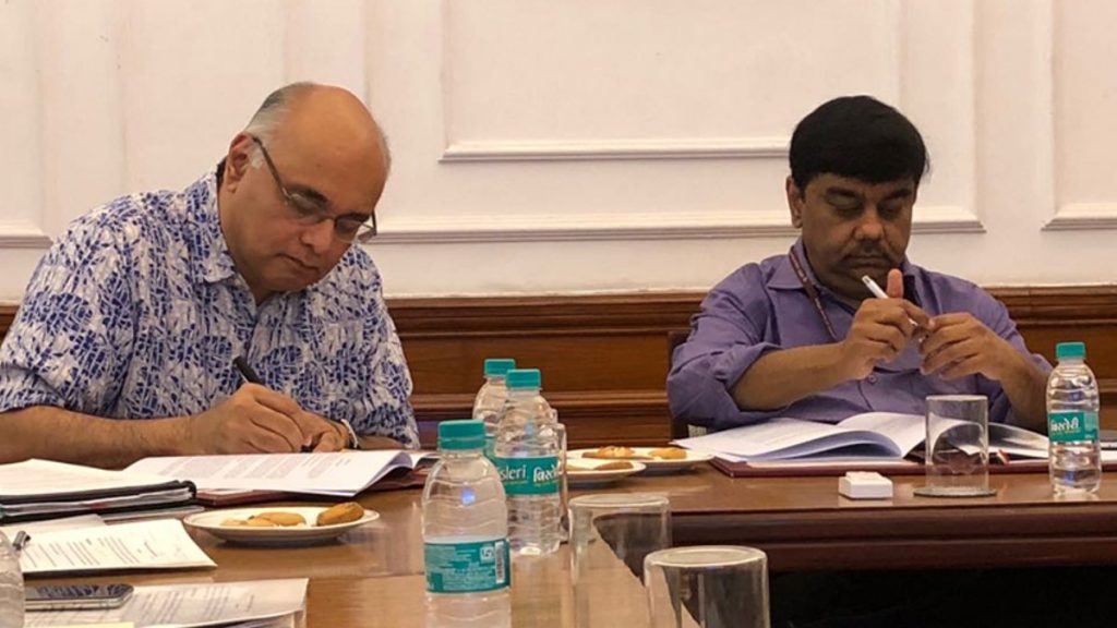 The agreement for the Project was signed by Sameer Kumar Khare (right), Joint Secretary, Department of Economic Affairs, Ministry of Finance, on behalf of the Government of India and Junaid Ahmad (left), Country Director, World Bank India, on behalf of the World Bank.