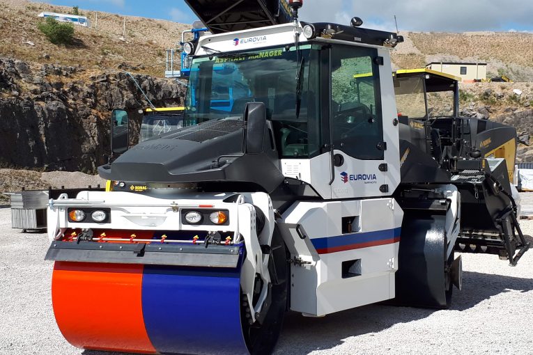 Eurovia Surfacing adds new BOMAG roller to its fleet