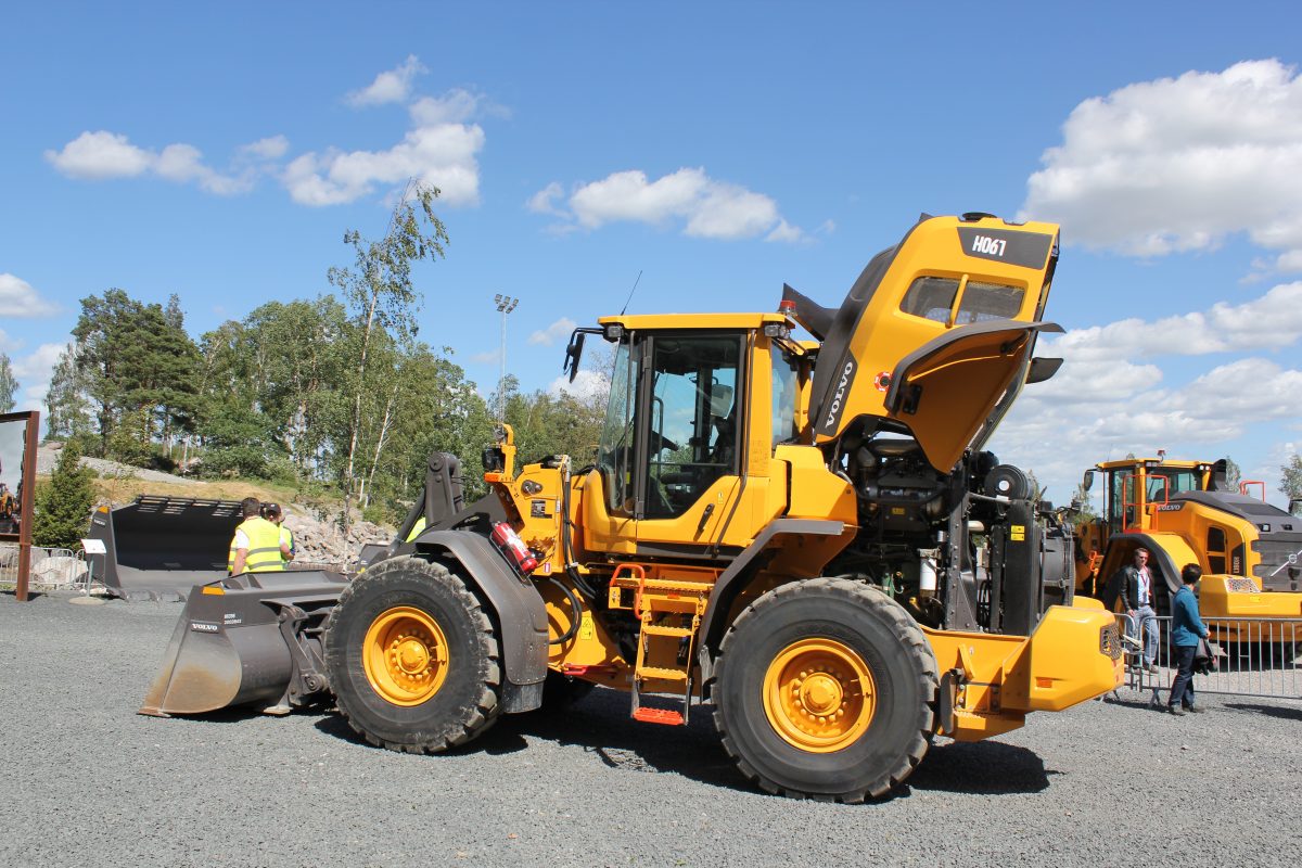 Volvo celebrates 60 years of Construction machinery demonstrations
