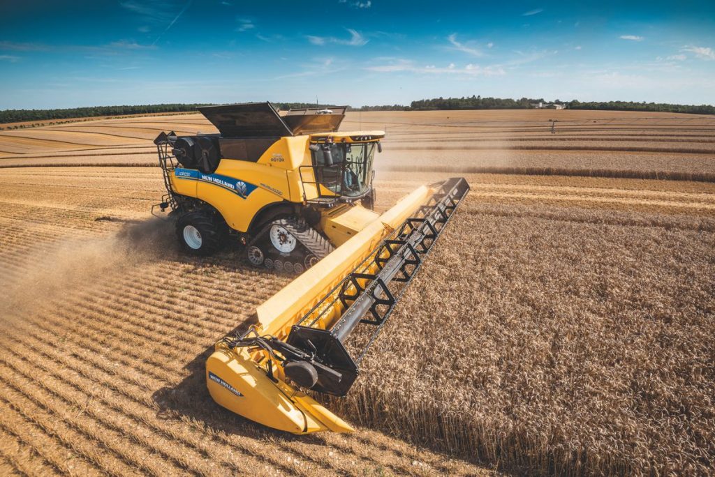 New Holland CR Revelation Combines takes automation to a new level